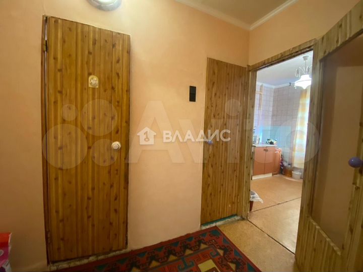 2-к. квартира, 52 м², 1/9 эт.