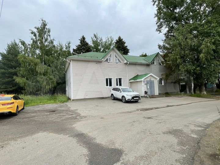 Здание, 352 м²