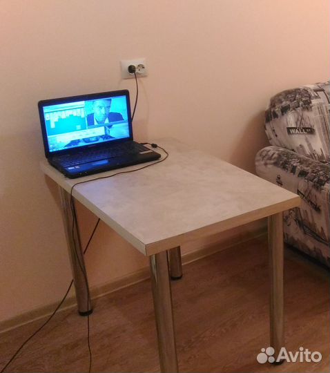 Стол кухонный 100х70