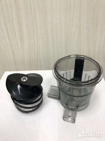 Соковыжималка Redmond RJ-980S