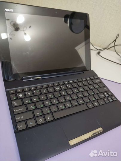 Asus Transformer Pad TF300T с клавиатурой