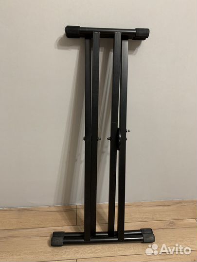 Стойка для синтезатора