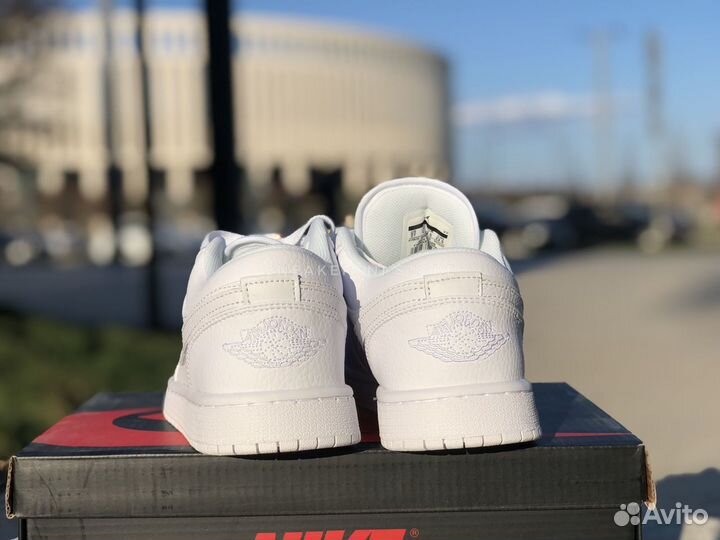 Кроссовки Nike Air Jordan 1 Low White