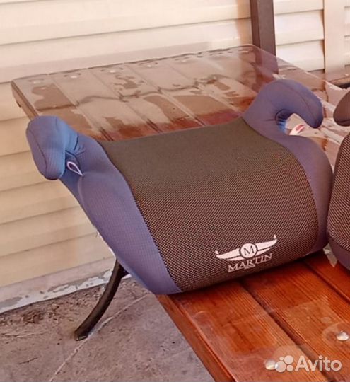 Автокресло бустер