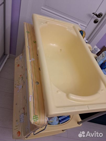 Ванночка и пеленальный столик Brevi