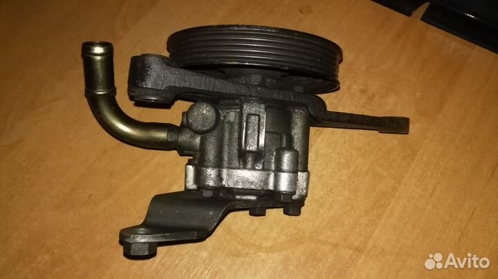 Насос гидроуселителя Мазда 626 GE 1991-1997 г.в