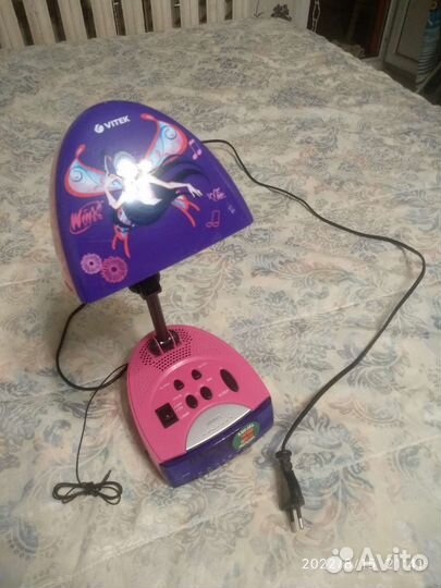 Vitek Winx 4051 Musa радиочасы с лампой-ночником