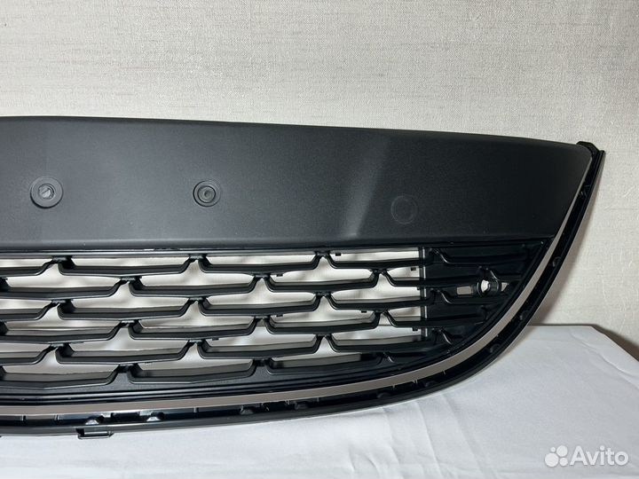 Решетка нижняя в сборе Opel Astra J 2012-2015