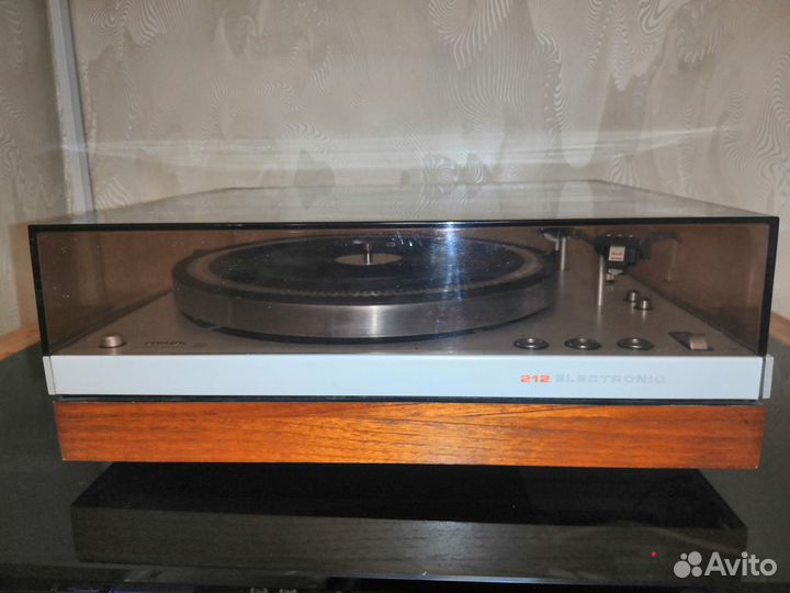Виниловый проигрыватель Philips GA 212