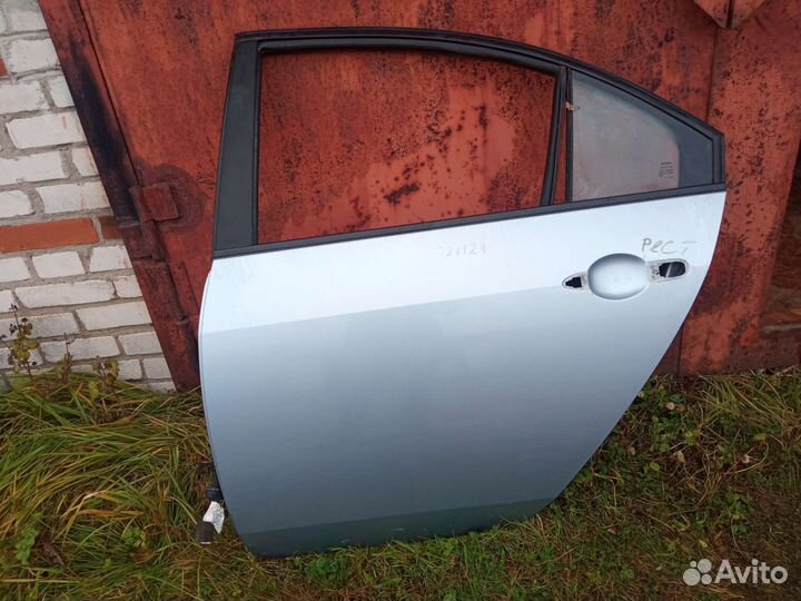 Дверь задняя левая Nissan Primera p12