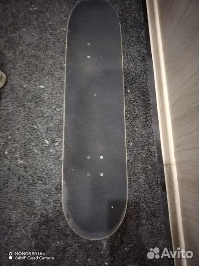 Скейт в шикарном состояние с граффити брал за 10 к