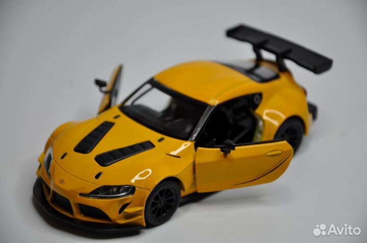 Модель автомобиля Toyota GR Supra Racing металл