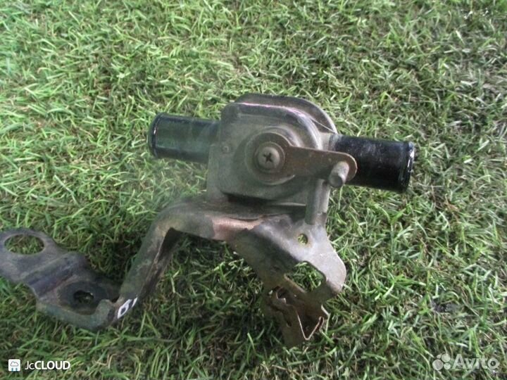 Кран печки на honda stream RN1 D17A