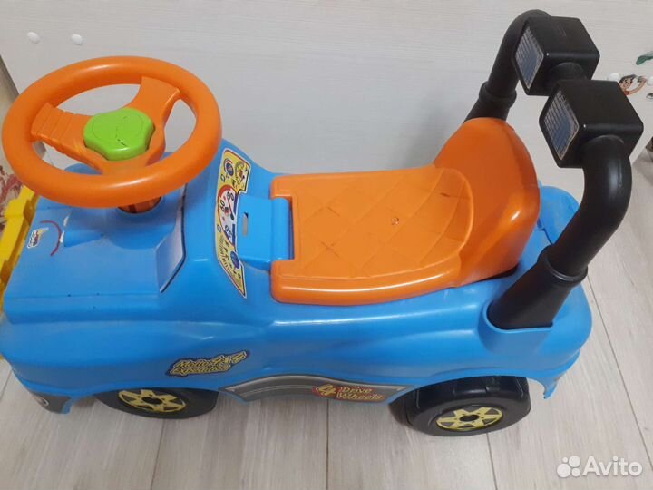Машинка-каталка