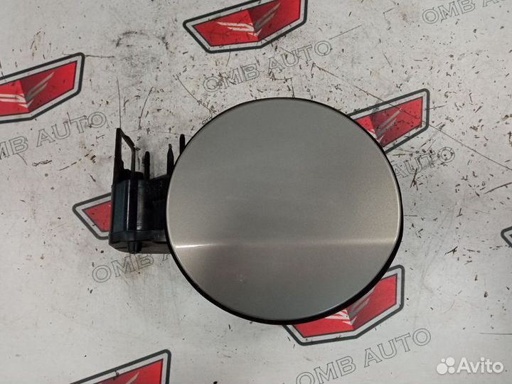 Лючок бензобака Опель Астра J