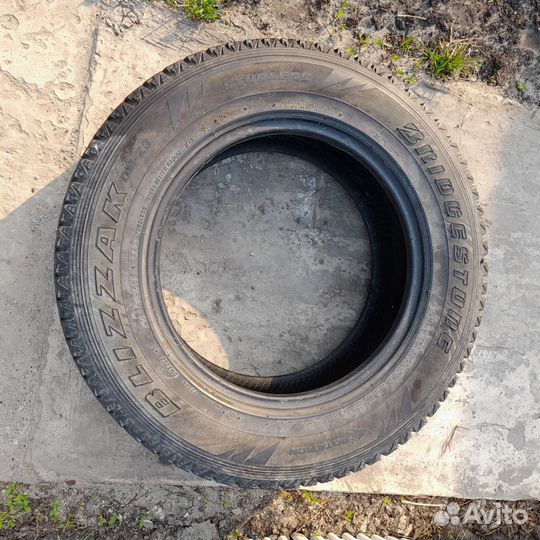 Barum Bravuris 215/70 R16 19E