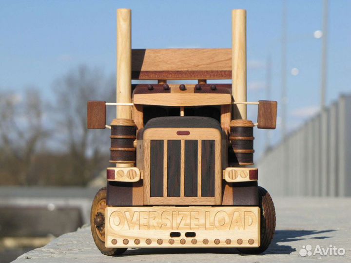 Деревянная машина
