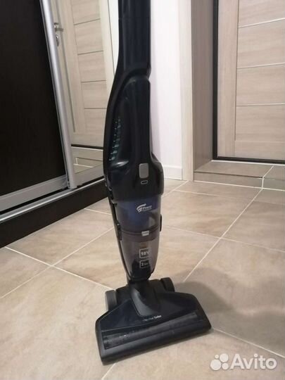 Беспроводной пылесос Philips PowerPro Duo 