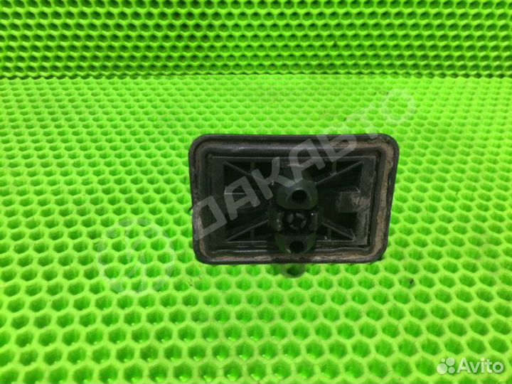 Упор домкрата Bmw 7 E65