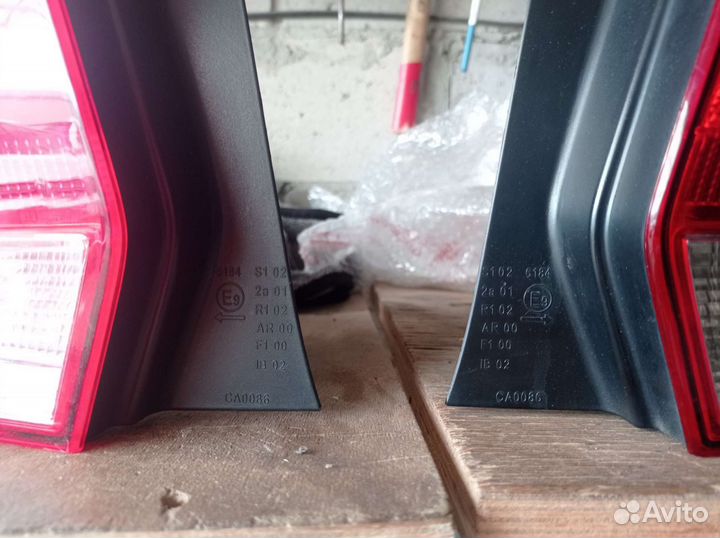 Задний левый фонарь на volkswagen polo седан