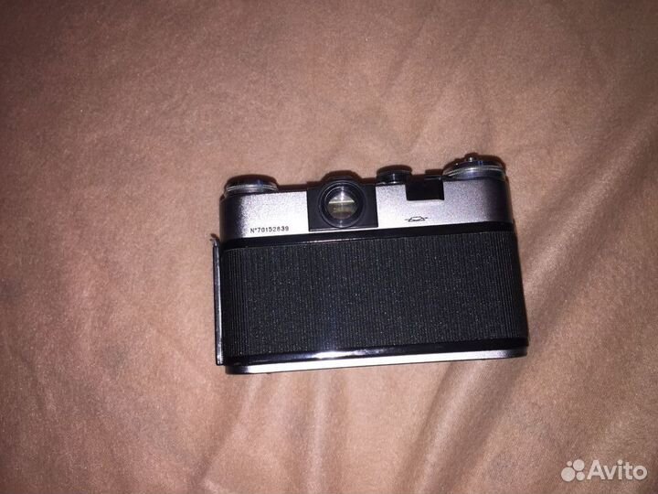 Пленочный фотоаппарат зенит-в с гелиос 44