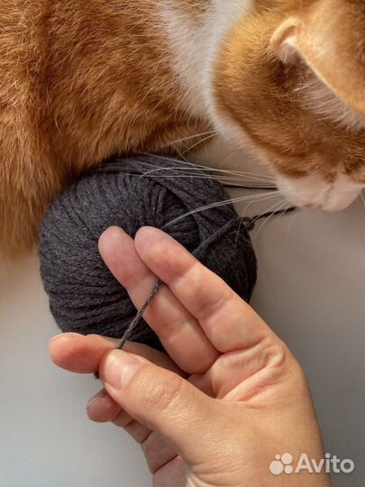 Пряжа для вязания меринос 5 с половиной мотков