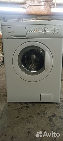 Дверца от zanussi zws3122