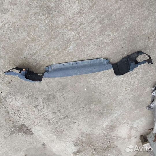 Honda Civic 8 5d пыльник переднего бампера