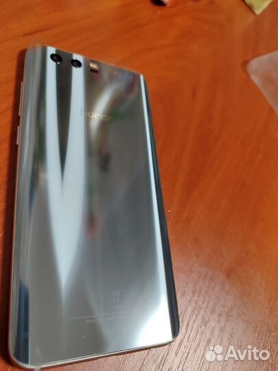 HONOR 9, 4/64 ГБ
