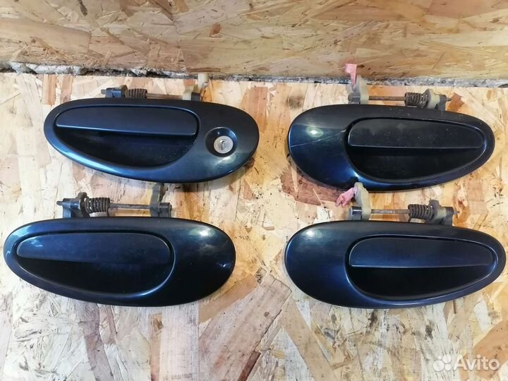 Дверные ручки наружние Dodge stratus 2