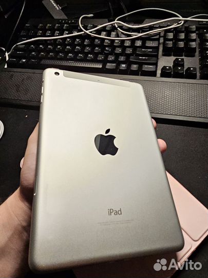 Планшет iPad mini 3 128 gb wifi cellular