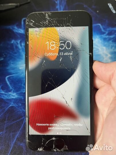iPhone SE, 64 ГБ