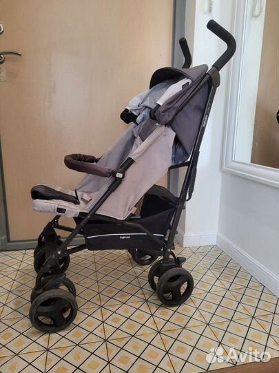Прогулочная коляска трость