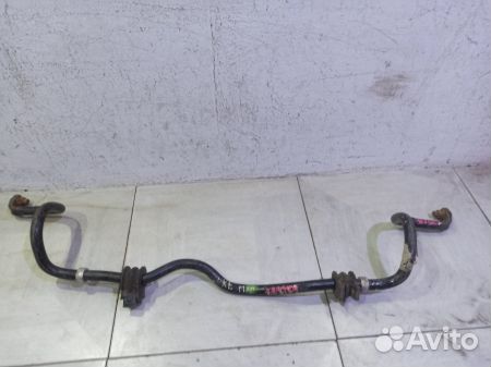 Стабилизатор передний