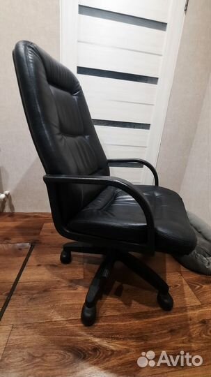 Компьютерное кресло