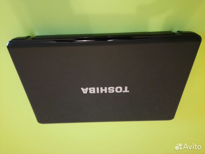 Ноутбук toshiba 17.3
