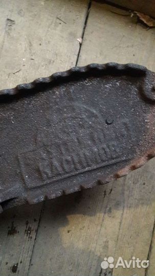 Утюг старинный угольный