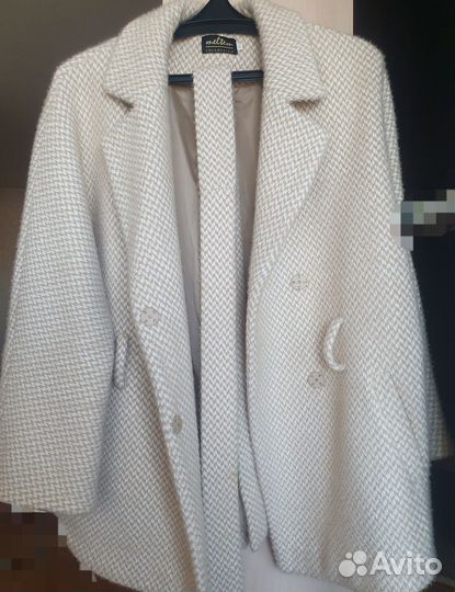 Пальто женское демисезонное 46