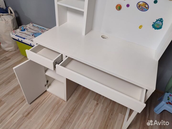 Письменный стол IKEA micke mikke микке
