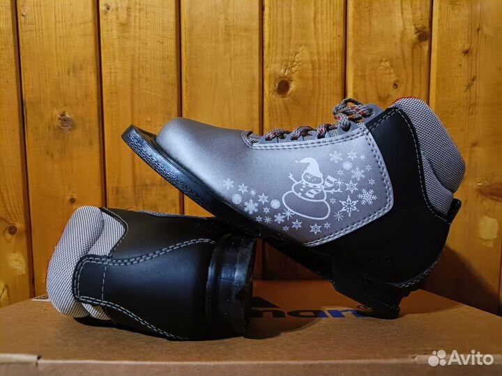 Лыжные ботинки