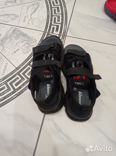 Детская обувь и одежда на мальчика размер 146см