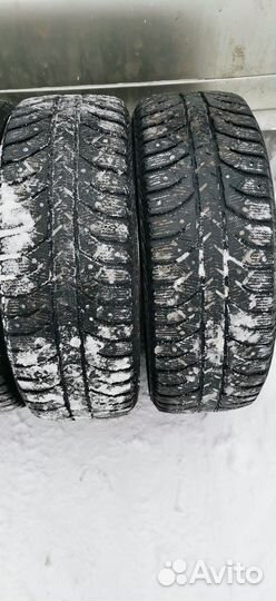 Bridgestone Ice Cruiser 7000 205/60 R16 92T