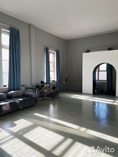 Фотостудия с передвижной аркой