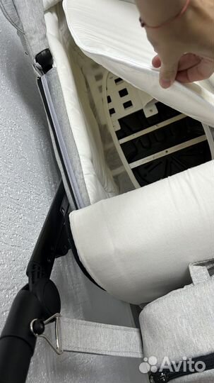 Коляска 2 в 1 Adamax emilio + автомобильная люлька