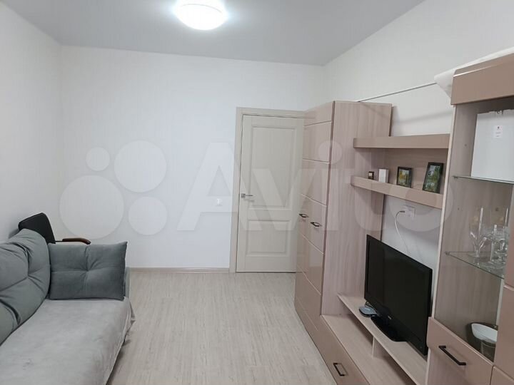 2-к. квартира, 67 м², 4/18 эт.