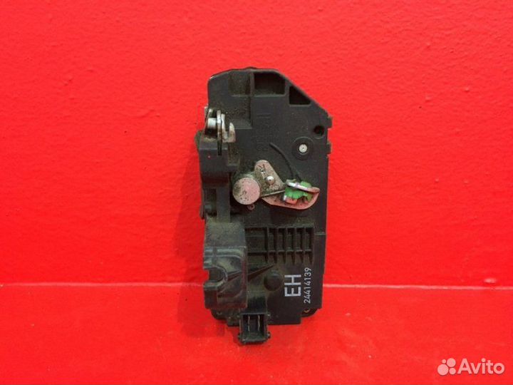 Замок задний правый Opel Corsa C 2004