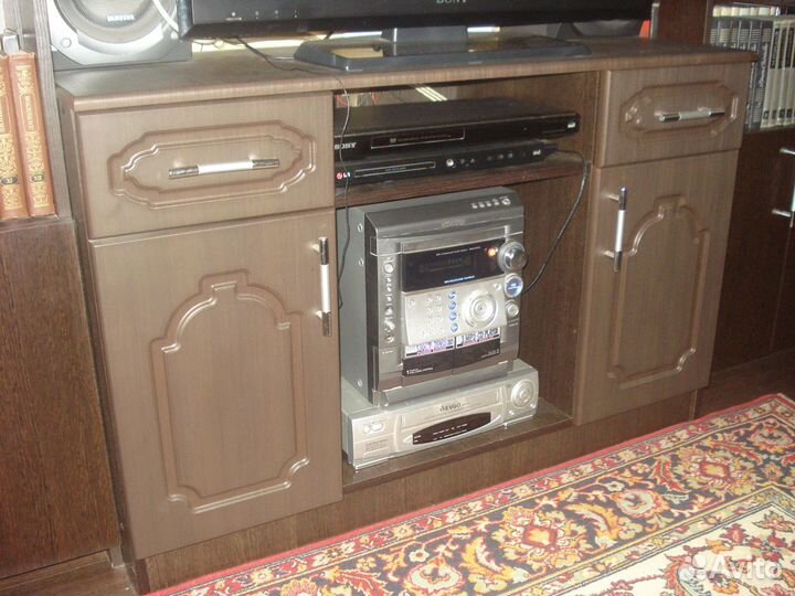 Тумба под тv