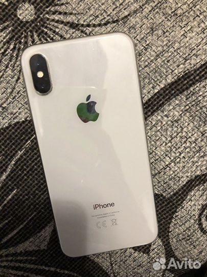 Телефон iPhone X