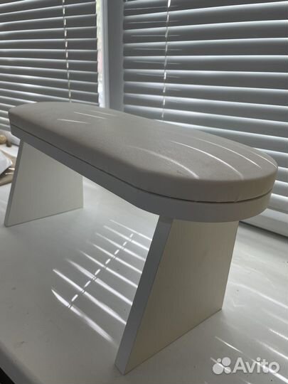 Подставка для маникюра