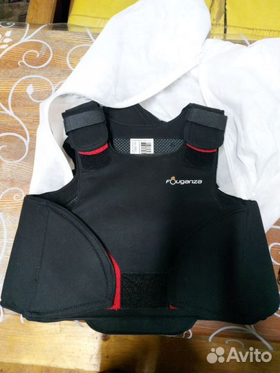 Защитный жилет для верховой езды